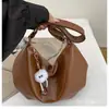 Bolsa de Design de Nicho Super Popular 2025 Nova Bolsa Feminina Versátil Retro Bolsa Transversal Ombro Único Plissada Bolsa Tote Casual