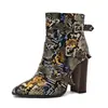 2026 Invierno Nueva Moda Europea y Americana Elegantes Botines de Tacón Alto con Hebilla Estampado de Serpiente Punta Fina Botas de Moda Zapatos de Mujer Comercio Exterior
