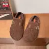 Sapatos peludos femininos para uso externo, novo estilo de inverno 2026, botas de neve de pelúcia, mocassins sem cadarço, sapatos de algodão, calçados femininos