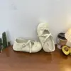 Zapatos planos slip-on populares, zapatos casual versátiles para usar al aire libre, nueva moda de verano 2026, impresionantes zapatos finos huecos