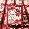 Nova caixa de doces de casamento estilo chinês cor bordô com peixe koi bordado, adequada para lembrancinhas de mesa de banquete de noivado
