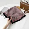 Bufanda de Algodón Lino Seda Espiga de Moda y Versátil con Estampado de Cadena de Alta Gama, Bufanda Decorativa para Cuello, Bufanda para Mujer al por Mayor