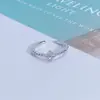 Novo Anel Aberto de Luxo Leve Totalmente Cravejado com Zircônia Diamantada Super Brilhante de Alta Qualidade Nicho Versátil Exquisito Elegante Personalizado