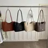 Bolsa Tote Popular Transfronteiriça Feminina 2026 Nova Versátil de Ombro Único Bolsa de Mão de Alto Padrão para o Dia a Dia Bolsa de Braço Moderna