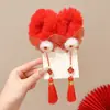 Grampo de Cabelo Laço de Ano Novo com Tassel de Pelúcia, Presilha Vermelha para Crianças, Adereço de Cabeça Festivo para o Festival da Primavera