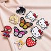 Lusi Adesivos Bordados Autoadesivos para Computador Bonito Desenho Animado Gatinho Avatar Borboleta Morango Adesivos de Pano Saco de Roupas Adesivos Decorativos