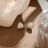 Luxo Leve, Exclusivo e Único Elegante, Brincos Triangulares de Zircônia, Brincos Elegantes da Moda, Brincos com Pino de Prata Esterlina 925, Alto Padrão