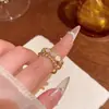 Anéis Empilháveis de Camada Dupla Cravejados com Diamantes Cintilantes para Mulheres, Estilo de Nicho de Luxo, Anel Ajustável de Dedo Indicador com Pontas Abertas, Anel Versátil e Elegante
