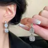 Brincos Longos com Franjas de Zircônia Cintilante Ultra-Exquisitos para Mulheres 2026 Novo Estilo Elegante Exagerado Luxo Leve Brincos de Alta Qualidade