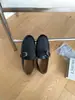 2026 Novo Modelo Bico Redondo Retrô Rasos Lavados Desgastados 3CM Aumentadores de Altura Slip-On Mocassins de Couro para Mulheres