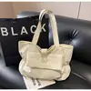 Bolso de Lona Nuevo de Gran Capacidad Estilo Japonés para Estudiantes Mujeres, Adecuado para Clase y Tutorías, Bolso de Hombro Casual Simple, Bolso de Mano de Color Sólido