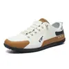 Mocassins Masculinos 2026 Novos Sapatos Casuais Solado Macio Confortável PU Sapatos Masculinos Tendência Moderno Tênis Masculino Atacado