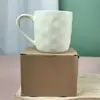 Caneca de Cerâmica Estilo Creme para Água de Beber Doméstica Copo de Cerâmica para Escritório Copo para Café da Manhã com Aveia Caneca Criativa para Café da Manhã Amassada à Mão