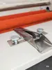 Máquina Pequeña de Sellado Térmico de Tiras para Ropa Máquina de Tiras para Jalar Botones Rodillo Eléctrico de Calor Alta Temperatura Máquina de Prensado de Tiras para Bordes de Tiras de Entretejido