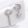 Pendientes elegantes de estilo coreano para mujer, con forma de estrella que combina con todo, asimétricos, con circonitas, estrellas y lunas, de celebridades de Internet y súper hadas.