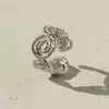 Pulsera de Sol con Tótem Espiral Europea y Americana, Diseño de Nicho y Elegante, Joyería de Lujo Ligero y Sensación de Alta Gama