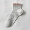 Calcetines Cortos de Encaje de Color Contrastante para Mujer Primavera/Verano, Calcetines de Red de Lunares Tipo Mocasín, Calcetines Finos para Mujer, Calcetines Cortos Elegantes de Alta Calidad