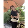 MR [rayón 260g] puntada de encaje esponjosa diseño de dos piezas falsas de manga corta para mujer de verano con volantes en cuello redondo
