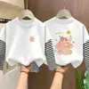 Camiseta de Manga Longa para Meninas Estilo Primavera e Outono 2026 Nova Roupa de Outono para Crianças Base de Algodão Puro Top Roupas de Outono para Meninas Falsa Duas Peças