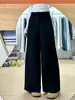 Calça Feminina de Cintura Alta para Plus Size com Patch na Cintura, Perna Larga e Caimento, Versátil, Solta, Emagrecedora, Casual, Tendência, Inverno 2025