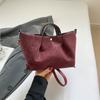 Bolsa Grande para o Dia a Dia 2025 Versátil Outono/Inverno Tote Moda Nova Ombro Único Estampa de Leopardo Subarmário Nicho Bolsa de Compras