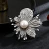 Nuevo broche de orquídea de circón de estilo coreano de industria pesada, moda de alta gama, clásico, ramillete, pin de flor, accesorios para traje de mujer