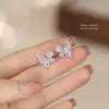 Pendientes de botón de mariposa de tela transparente color púrpura-azulado claro con aguja de plata s999 para mujer, personalidad de nicho, incrustados con circonita cúbica, pendientes de lados diferentes, accesorios para orejas, venta al por mayor