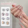 Accesorios de Uñas de Moda con Diamantes Transparentes Blancos Apilados Populares, Corazón de Melocotón Inclinado, Cuadrado Grueso, Perlas Tridimensionales, Bolas de Diamante Terminadas y Diamantes Brillantes
