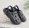 Zapatos con Agujeros para Uso Exterior para Hombre Verano 2024 Nuevos Zapatos Deportivos Chanclas Sandalias Antideslizantes para Conducir para Hombres y Mujeres