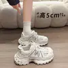 Piel suave casual deportivo malla transpirable robusto lindo que aumenta la altura suela gruesa tenis de papá para mujer
