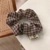 Anillos para el cabello a cuadros estilo academia Otoño e Invierno Oso de dibujos animados Cuerda para el cabello Retro Dulce Banda de goma Cuerda para el cabello de bola intestinal grande para mujer