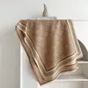 Bufanda Jacquard de Doble Cara con Borde Rayado Clásico Otoño/Invierno Retro Geométrico Nudo Espesor Caliente Chal Regalo para Mamá