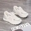 Zapatillas Chunky para Mujer Modelo Nuevo Primavera 2026 Malla Suela Suave Ligeras Casuales Antideslizantes que Aumentan la Altura EP922