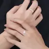 Anillo de Pareja Camelia para Hombre y Mujer Par de Anillos Sencillos de Alta Gama con Incrustaciones de Diamantes Florales Moda Versátil Anillo Abierto