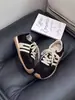 Tênis de Treino Alemão Retro com Sola Grossa para Aumentar a Altura Feminino 2026 Outono Novo Casual Bloco de Cores Sapatos de Skate Esportivos Couro Macio Sapatos Forrest Gump