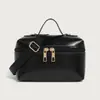 Bolsa de Mujer Nueva Otoño e Invierno 2025 Piel Sintética Brillante con Acabado Aceitoso Bolsa de Maquillaje Hombro Único Cruzada Transfronteriza de Moda Bolsa para Lonchera Generación