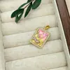 Colgante Elegante Versátil Pintura al Óleo Flor Colgante Luz Lujo Alto Nivel Sentido Tridimensional Perla DIY Joyería Accesorios Ropa