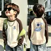 Otoño/Invierno 2026 Nueva Camiseta Térmica de Polar para Niños Cuello Redondo Mangas Raglán Largas Capa Base Elegante Ropa Interior Cálida para Niños Medianos a Grandes