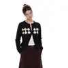Suéter cárdigan de punto retro de alta gama con patrón de rombos negros para mujer, corte ajustado, top adelgazante para otoño e invierno