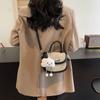 Bolso retro coreano para mujer, novedad de invierno 2025, sencillo, pequeño, cuadrado, moderno, versátil, bandolera de un solo hombro.