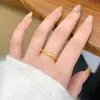 Joias Sand Gold, Design Tradicional de Lótus, Anel Liso para Mulheres, Nicho de Luxo Leve, Design de Alto Padrão, Anéis de Casal, Acessórios