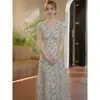 Design de Verão 2025, Elegante Vestido Curto com Mangas Curtas, Estampa Floral Estilo Hepburn Francês, Afina a Cintura, Moderno e Versátil para Mulheres