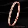 Pulseira de Aço Titânio Feminina Alto Padrão Nicho Estrelas Gestuff Diamante Que Não Cai Pulseira Joia de Diamante Exquisita Traseira Moda