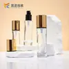 Mancha 30ml Cilíndrico Dorado Galvanizado Tapa Líquida Base de Maquillaje Cosméticos Loción Protectora Botella de Vidrio Perfume Cabezal de Spray Intercambiable