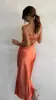 Transfronteiriço 24 anos primavera e verão novo europeu e americano comércio exterior temperamento socialite cetim costas vazadas sem alças vestido comprimento 23