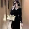 Descanso para el Té Estilo Francés Lujo Ligero Socialité Estilo Callejero Diseñador de Nicho Vestido Largo Vestido de Terciopelo Negro para Mujer Temporada de Primavera y Otoño