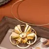 Gargantilla de Metal con Flor Original Nueva Transfronteriza Europea y Americana, Collar Floral Geométrico Exagerado, Fabricante Venta al por Mayor de Comercio Exterior
