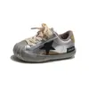 Zapatillas de entrenamiento alemanas de suela blanda para niños, nueva colección otoño 2026, zapatillas casual versátiles para niñas, zapatillas de skate de moda para niños, venta al por mayor