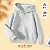 Moletom com capuz para meninos, novo estilo outono 2026, blusa infantil casual e versátil, roupa de outono para meninos, disponível para atacado e personalização
