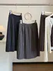 Falda midi plisada retro estilo coreano para mujer, nueva colección otoño 2026, de cintura alta, versátil, a la moda y con una silueta fluida en A.